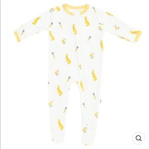 Kyte BABY Zippered Footie in Hop. Size 18-24m